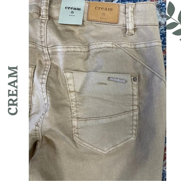 Cream Baily Regular Fit Cotton
TwillPant Exposed Button Detail Size
28 Tan - Picture 10 of 12